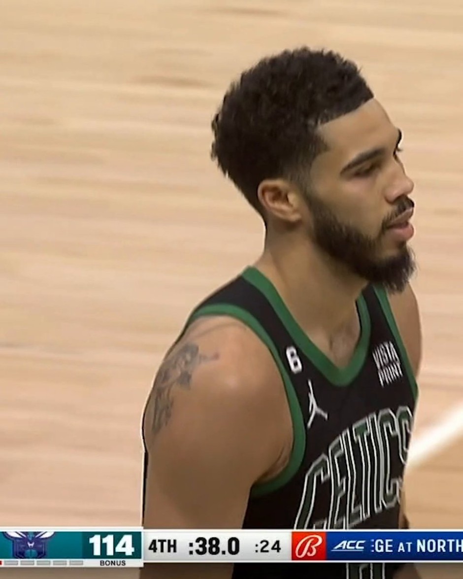 频频摘金 频频摘金