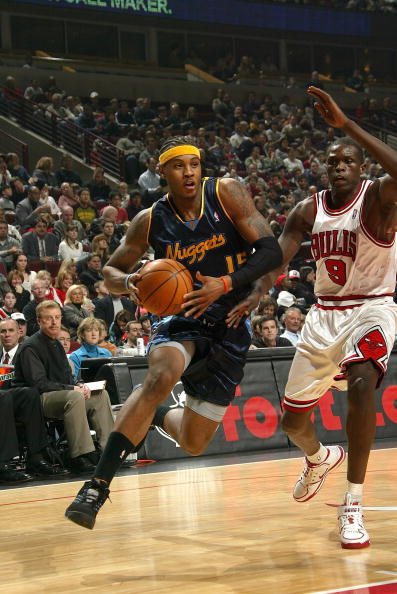 作为锋卫摇 作为锋卫摇