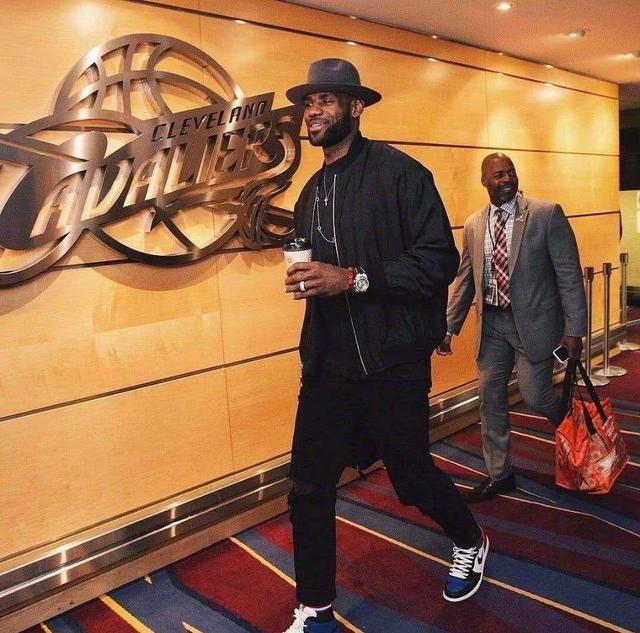 像巴尔特拉 像巴尔特拉